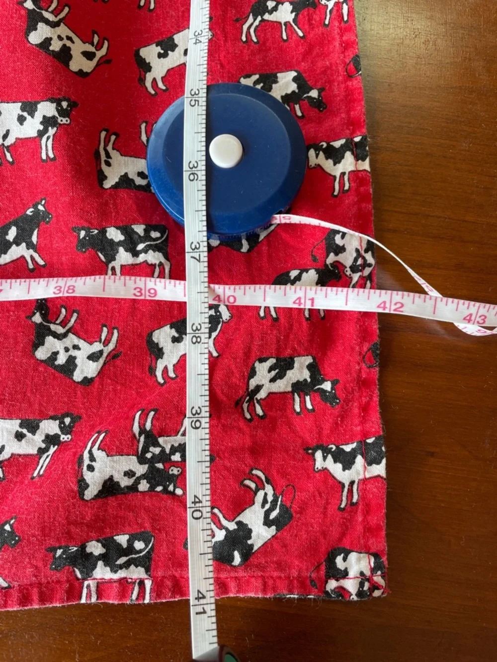 VINTAGE Red Cow Print Tablecloth (2) and Napkin (8) Set